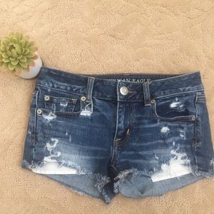 American Eagle stretch shortie jean shorts size 0